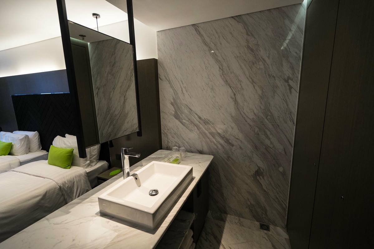 20250829-yp73v 20250829-yp73v